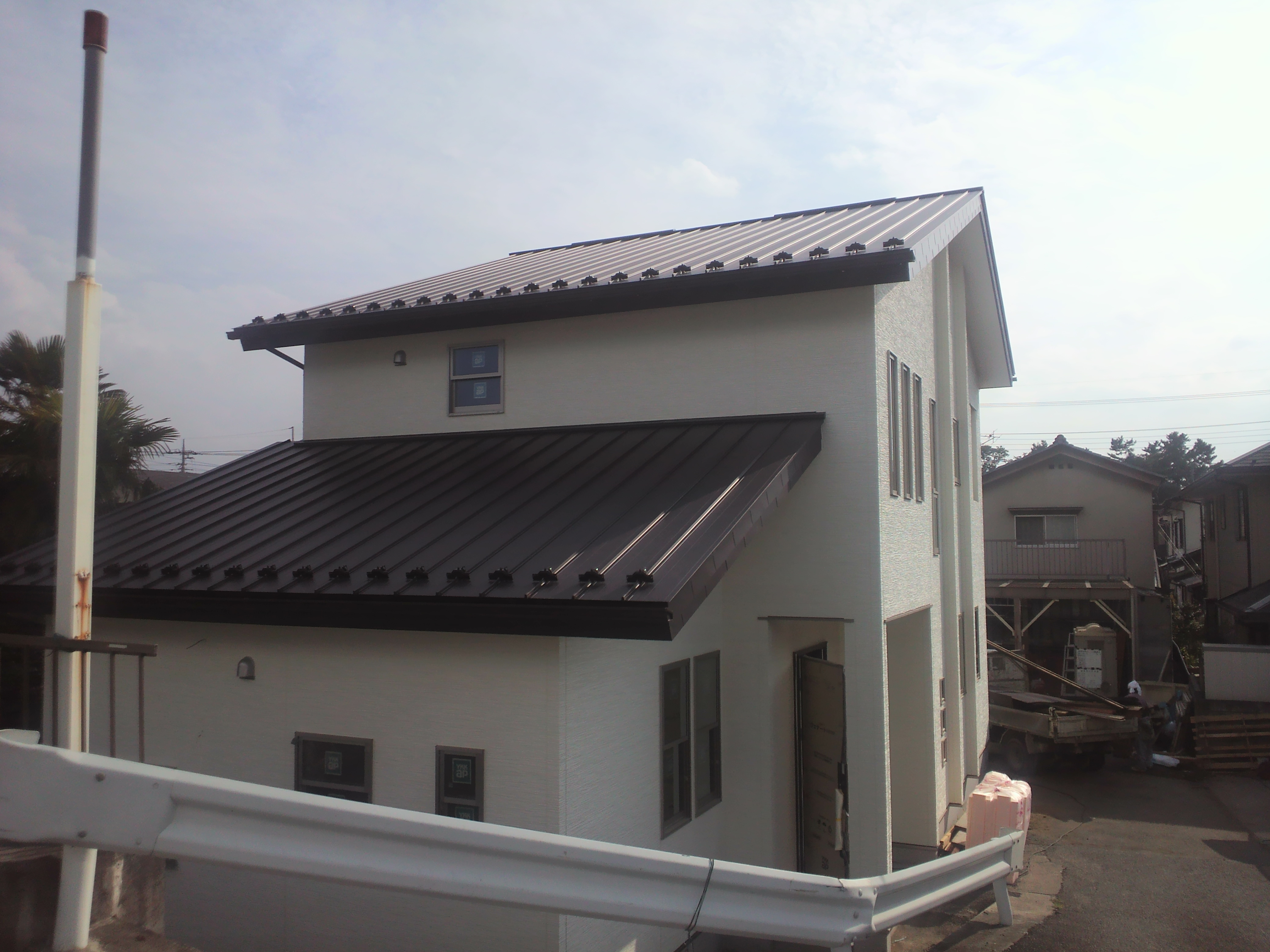 �����{�H